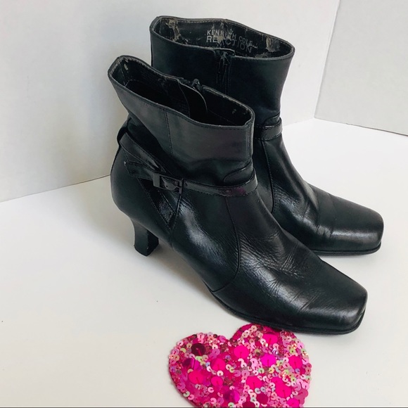 KENNETH COLE REACTION- ankle booties. - Picture 2 of 6